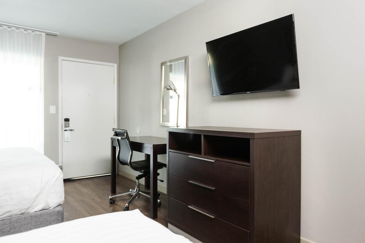 Vagabond Inn Окснард Экстерьер фото